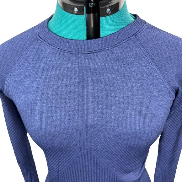 Lululemon navy pullover - size 8 - Picture 2 of 7